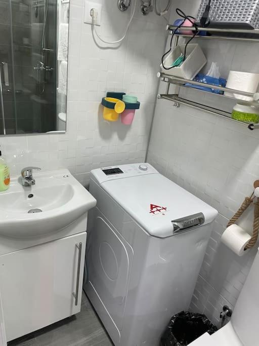 马德里Acogedor Estudio D Junto A Metro公寓 外观 照片